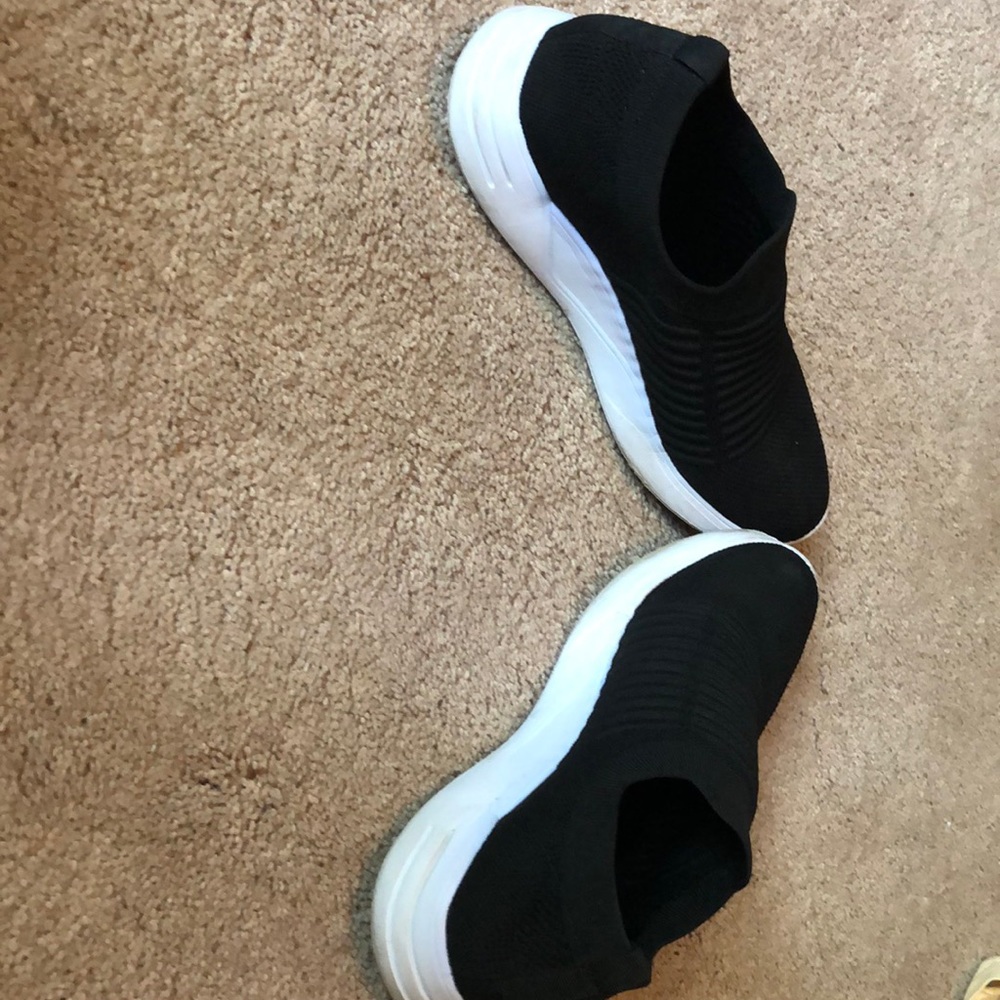 Light comfy sneakers
